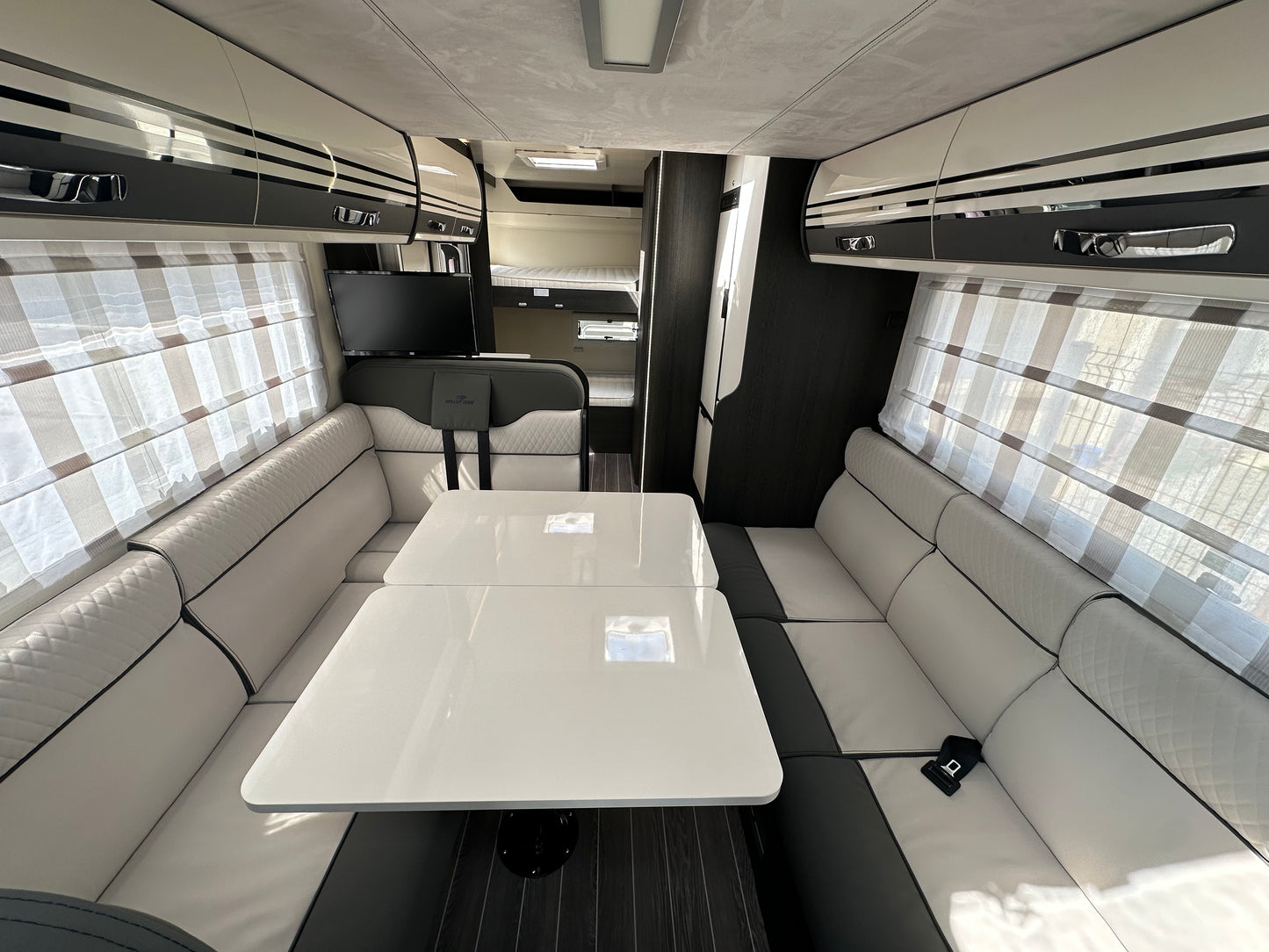 Camping car Profilé - Kronos - 6 places