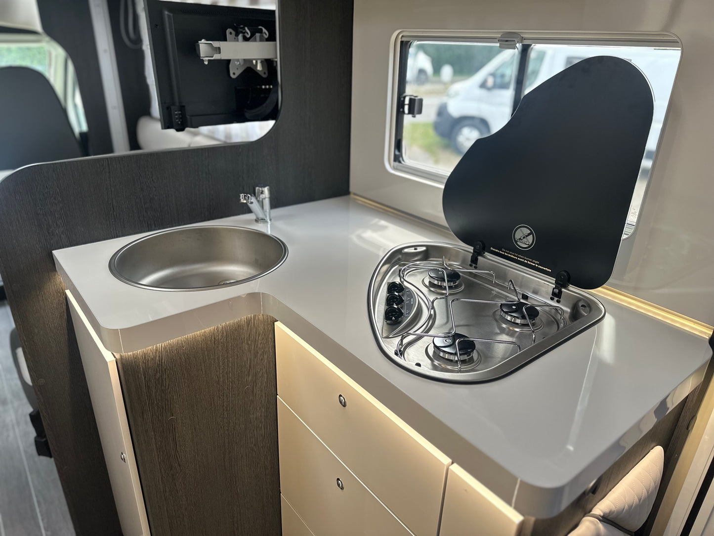Camping car Profilé - Kronos - 6 places