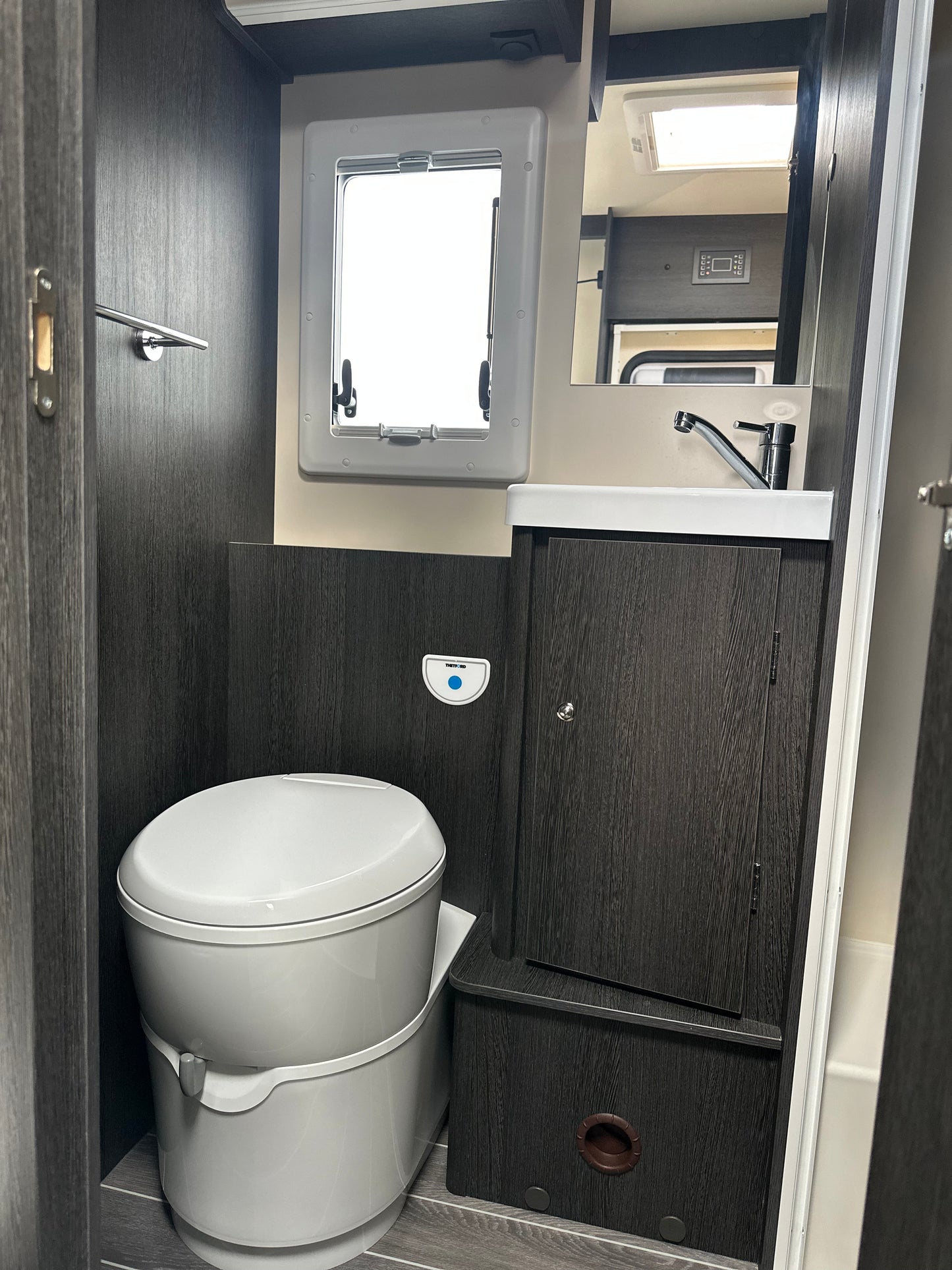 Camping car Profilé - Kronos - 6 places