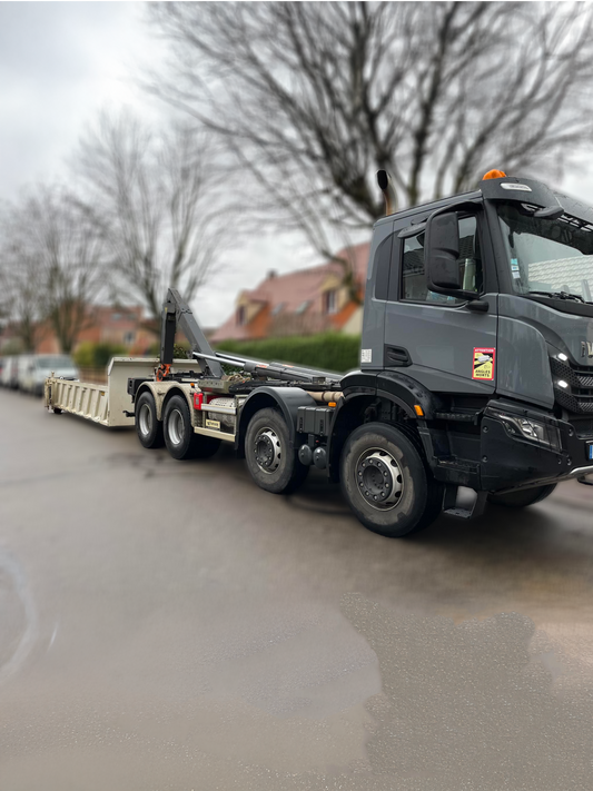 Camion 8x4 avec chauffeur